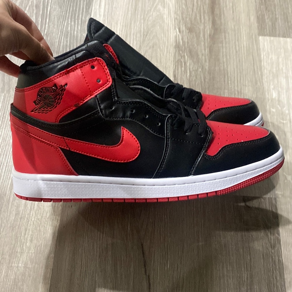 BRAND NEW NiKE AIR JOrDAN